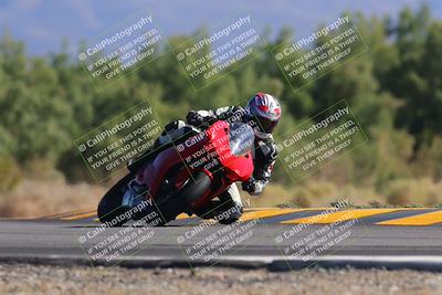 media/Nov-06-2022-SoCal Trackdays (Sun) [[208d2ccc26]]/Turn 7 Set 2 (1050am)/